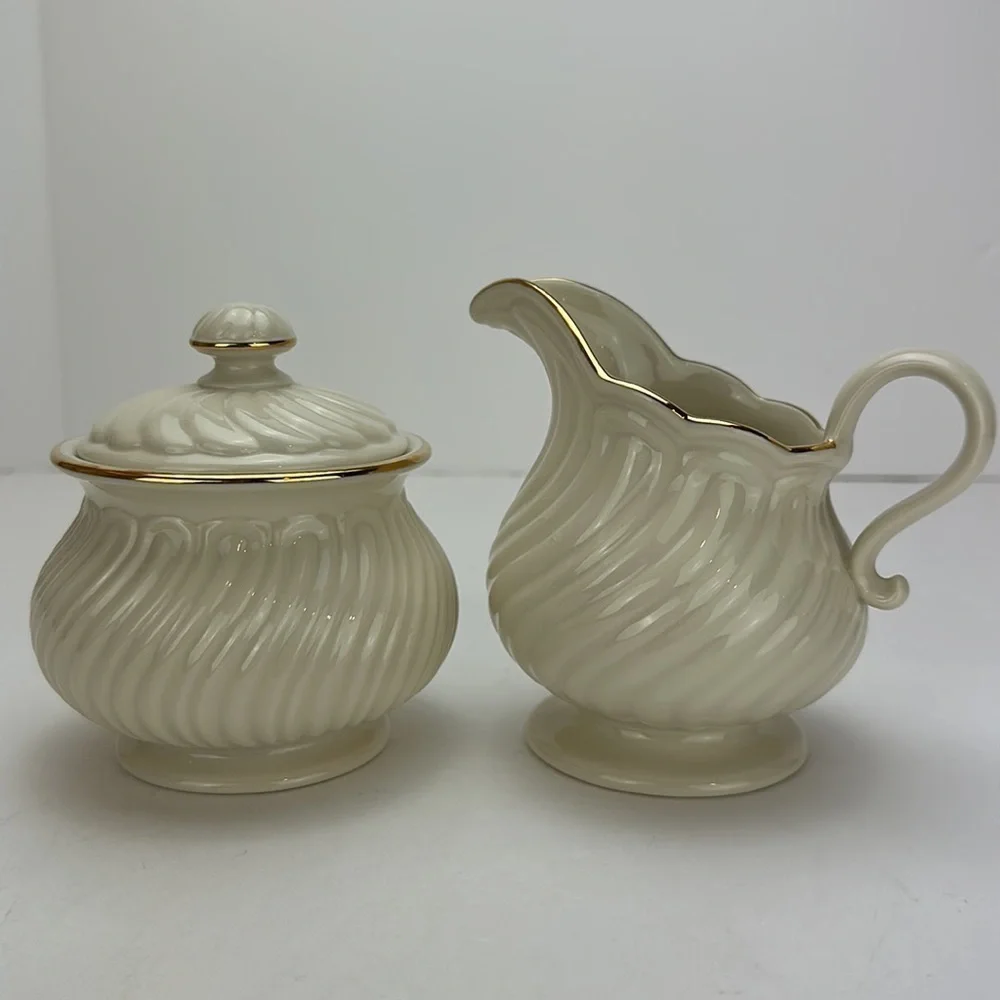 Lenox House Warming Collection Sugar Bowl With Lid‎ and Creamer Set Ivory…